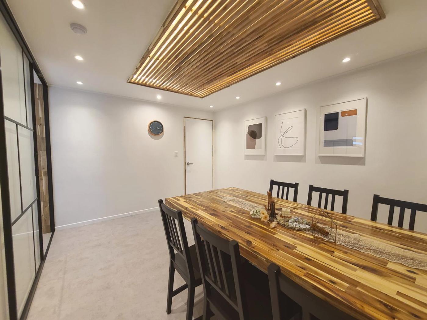6 Hongdae 5br & 4bath, Elevator, Free Wifi Apartment