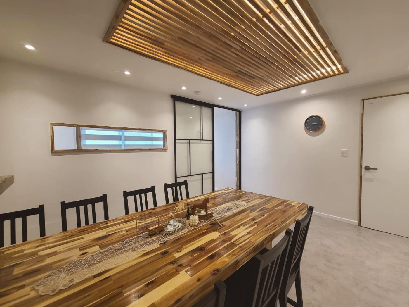 Apartment 6 Hongdae 5br & 4bath, Elevator, Free Wifi