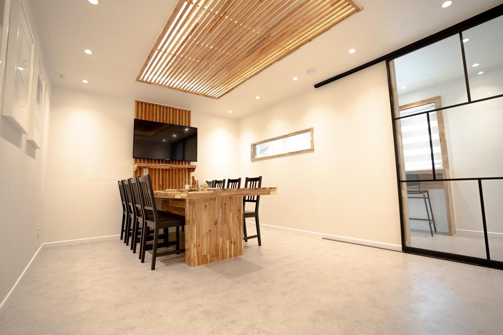 6 Hongdae 5br & 4bath, Elevator, Free Wifi