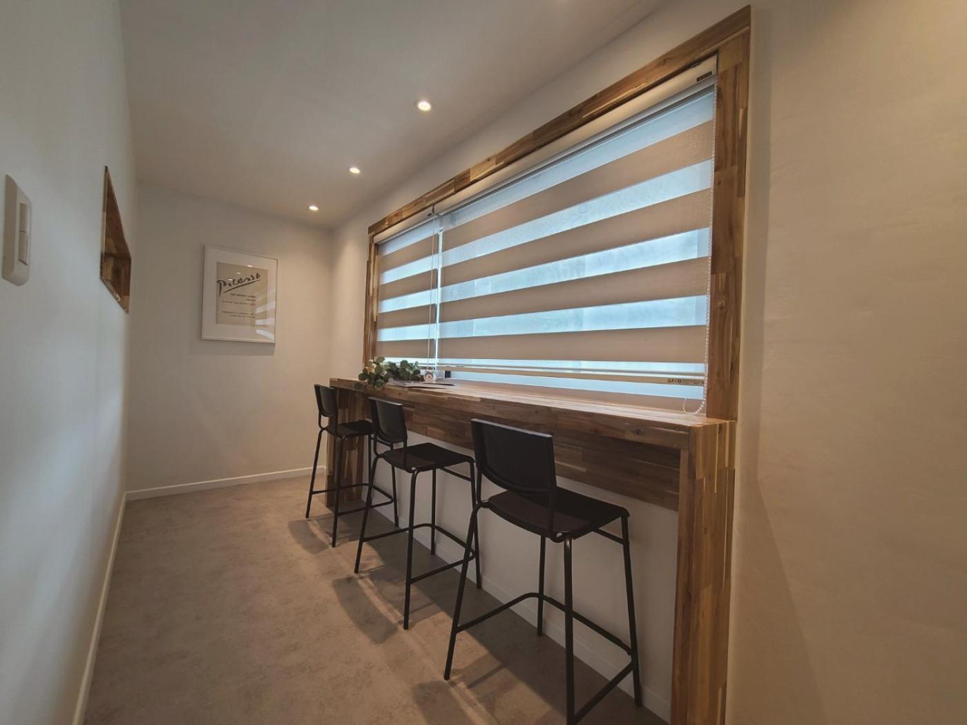 6 Hongdae 5br & 4bath, Elevator, Free Wifi Apartment *