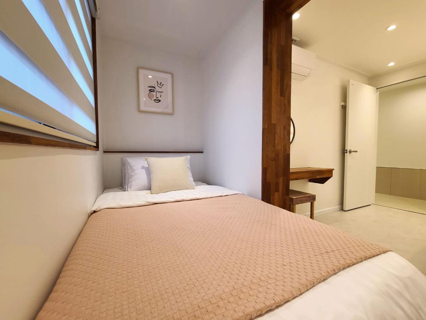 6 Hongdae 5br & 4bath, Elevator, Free Wifi * Seoul