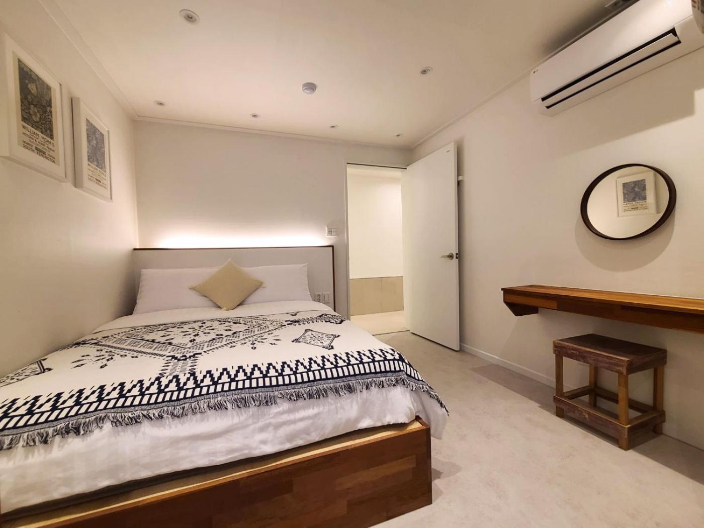 6 Hongdae 5br & 4bath, Elevator, Free Wifi Seoul