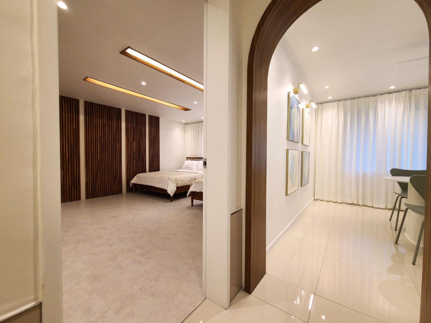 Apartment 6 Hongdae 5br & 4bath, Elevator, Free Wifi