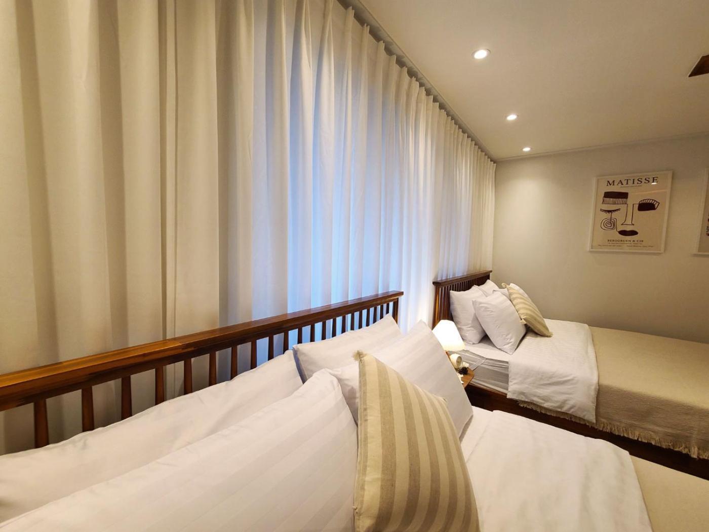 6 Hongdae 5br & 4bath, Elevator, Free Wifi Apartment Seoul