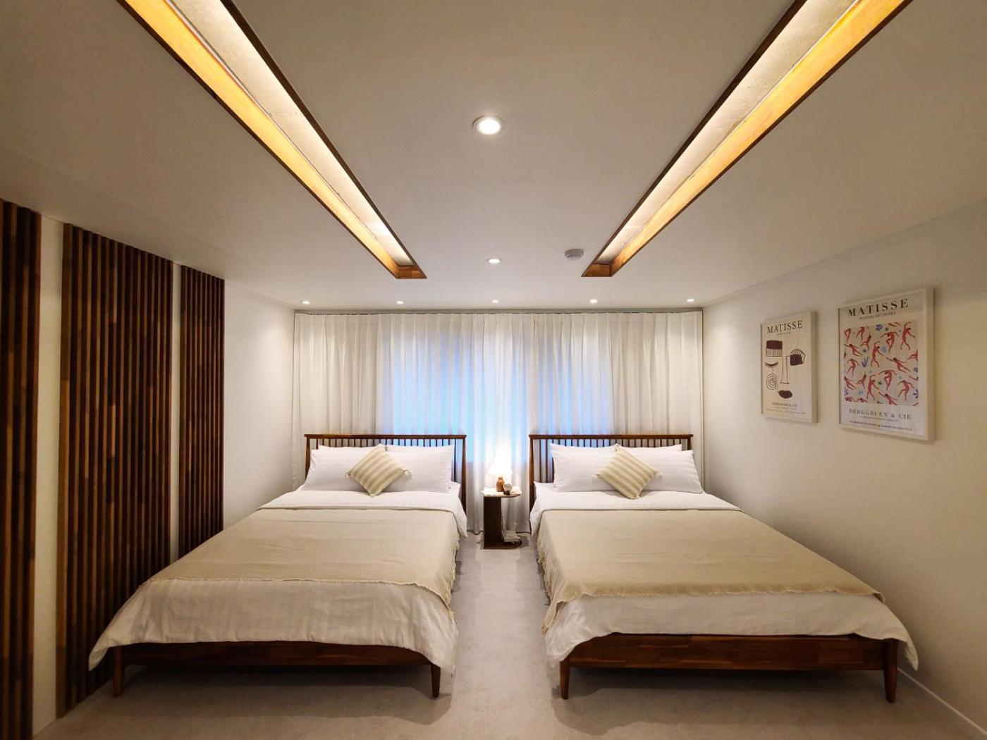 6 Hongdae 5br & 4bath, Elevator, Free Wifi *