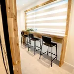 6 Hongdae 5Br & 4Bath, Elevator, Free Wifi