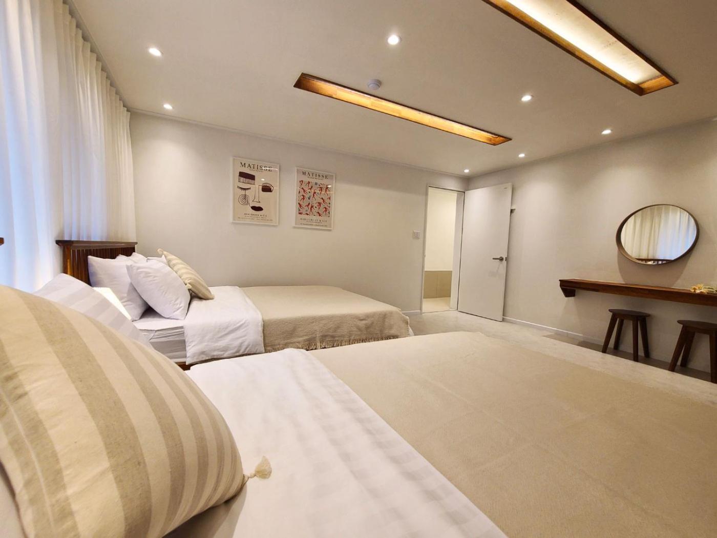 6 Hongdae 5br & 4bath, Elevator, Free Wifi Apartment Seoul